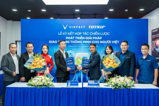 VINFAST VÀ VIETMAP KÝ KẾT HỢP TÁC CHIẾN LƯỢC, PHÁT TRIỂN GIẢI PHÁP GIAO THÔNG THÔNG MINH CHO NGƯỜI VIỆT